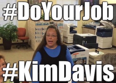 PAUL-kim-davis-IS