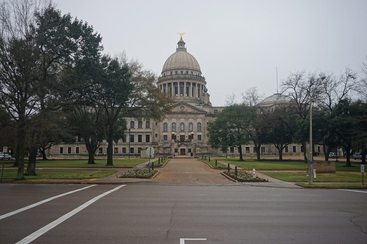 1920px-Jackson_December_2018_02_(Mississippi_State_Capitol)