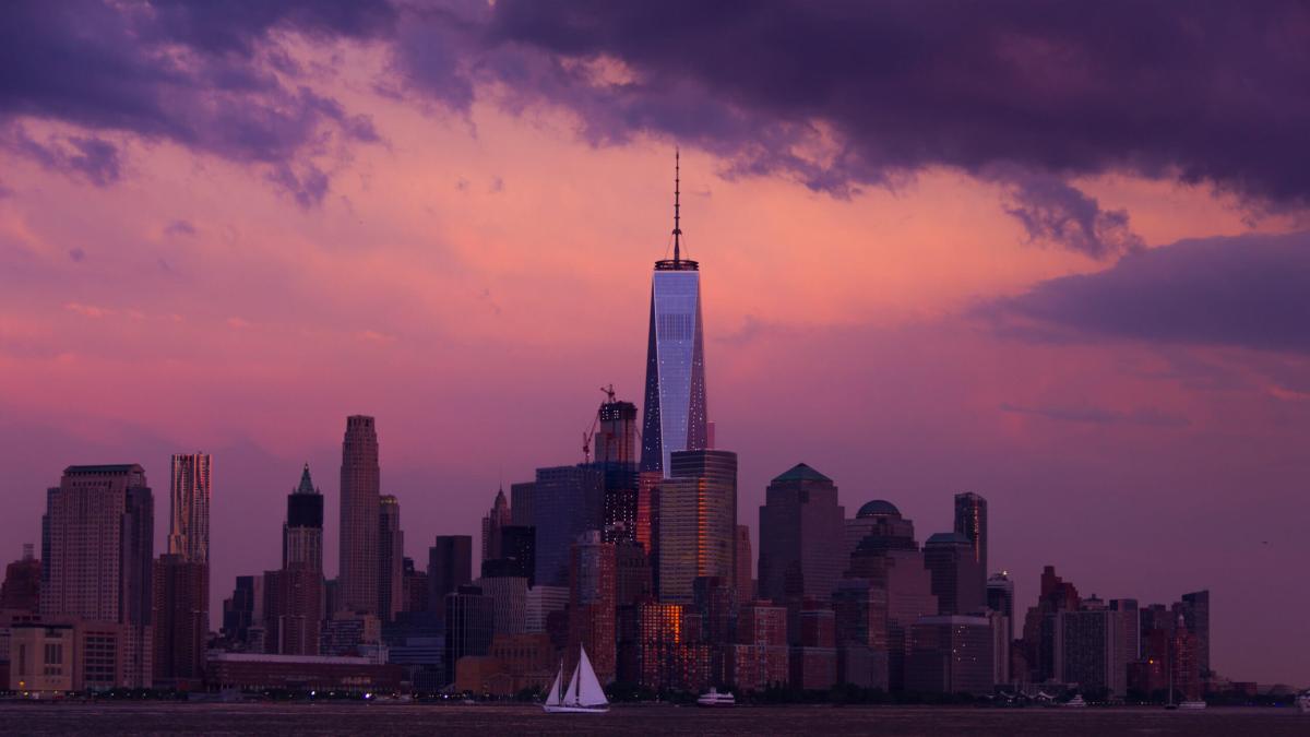 Pink_and_purple_skyline_(Unsplash)