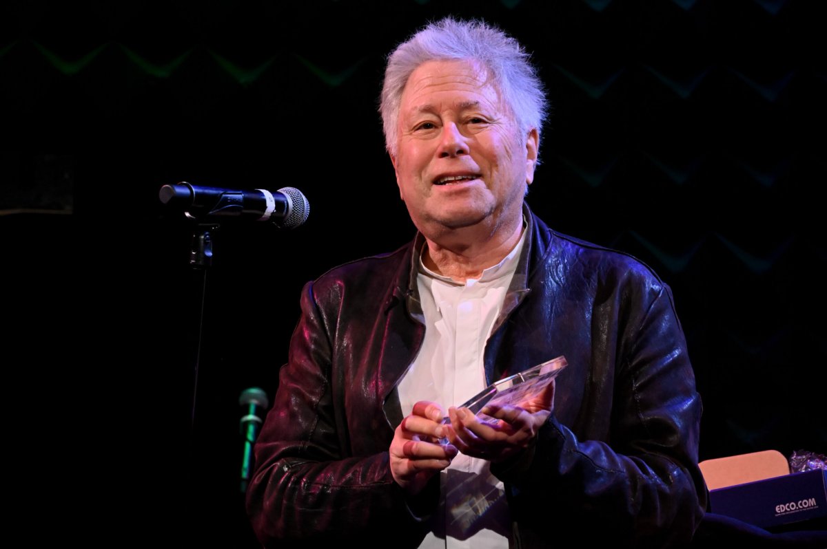 Alan Menken accepts the Howard Ashman Award at GMHC's fundraiser on Feb. 26.